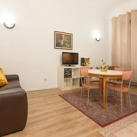 Free Parking - Retreat In *