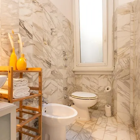 Free Parking - Retreat In Apartment